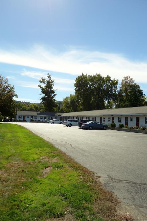 Monument Mountain Motel Great Barrington Eksteriør billede